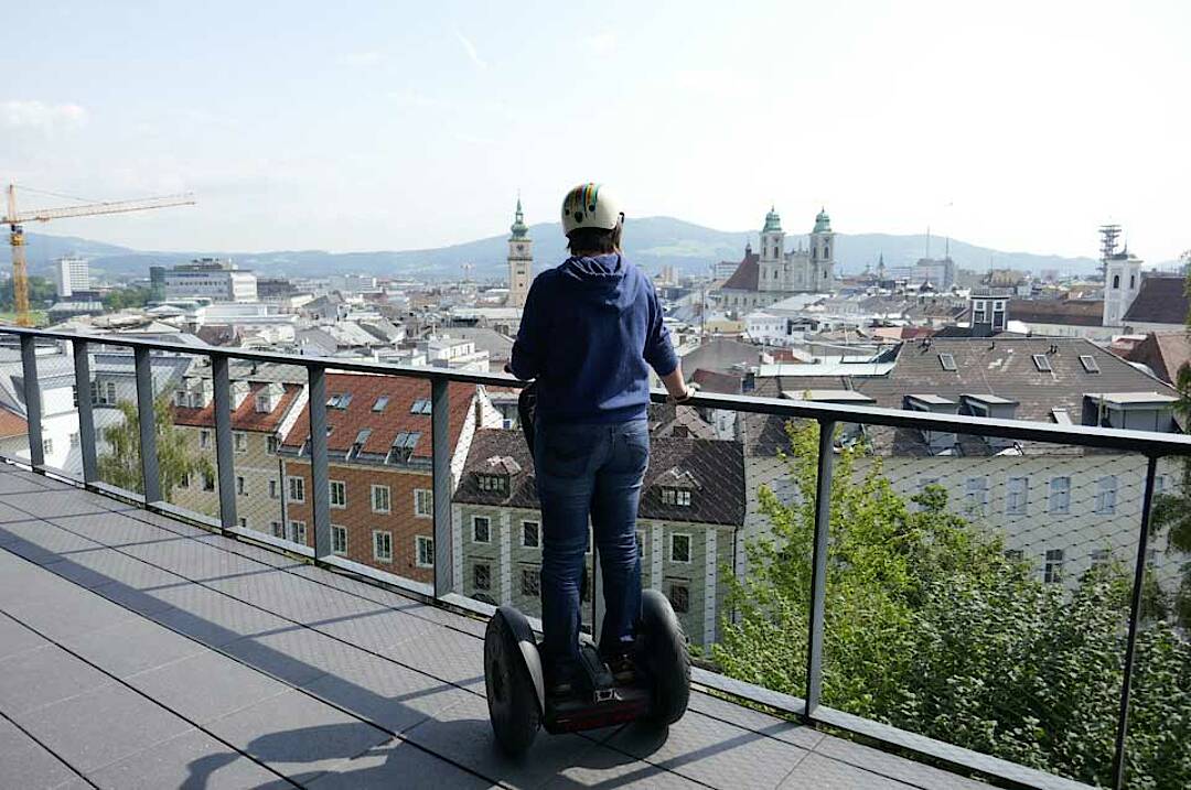 linzerschweben segway city tours hauptplatz linz